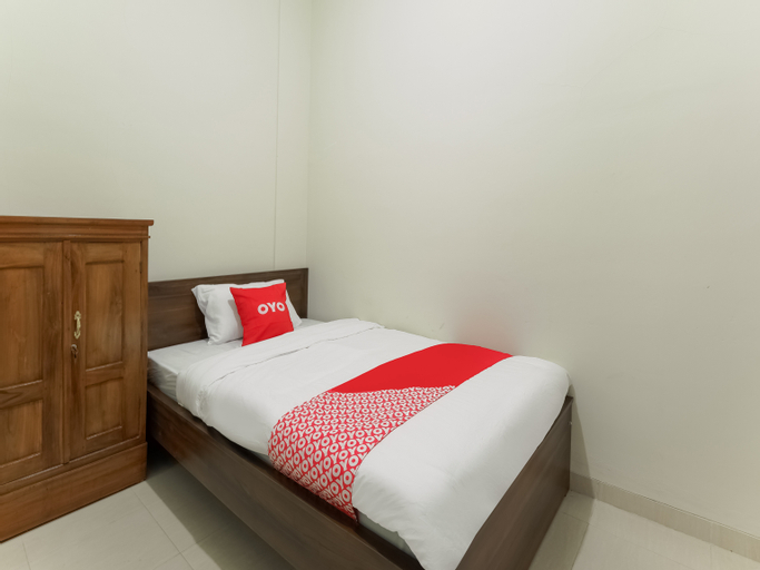 Bedroom 3, OYO 90045 Annafi Apartel, Sleman