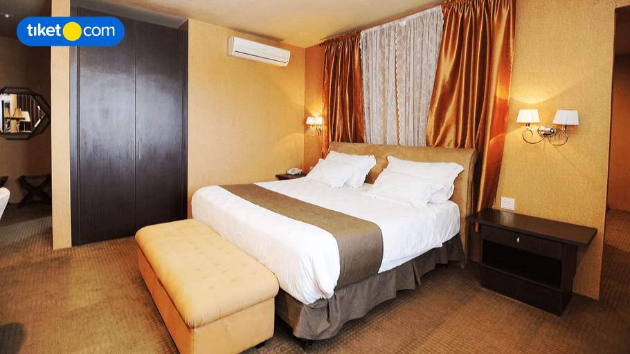 Bedroom 3, Kenari Tower Hotel, Makassar