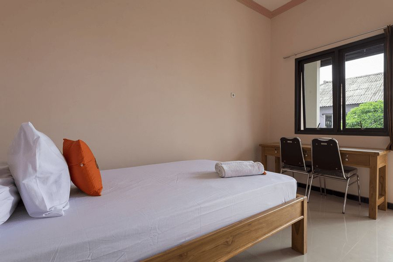 Bedroom 4, KoolKost Syariah near UPN Veteran, Surabaya