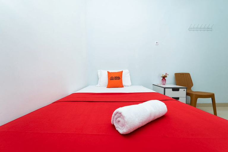KoolKost Syariah near Lagoon Avenue Mall (Minimum 6 Nights), Bekasi