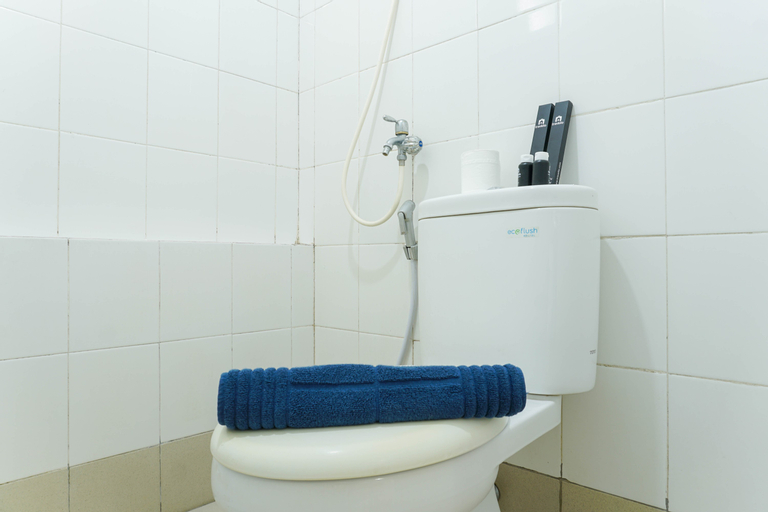 Bedroom 5, Comfy and Furnished 2BR Bassura City Apartment near Mall By Travelio, East Jakarta
