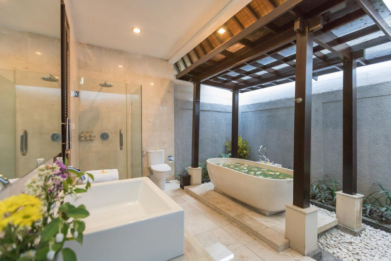 Bathroom 5, Villa Litera Seminyak, Badung