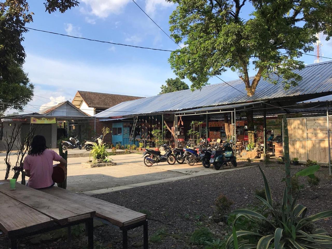 Bittersweet, Sukabumi