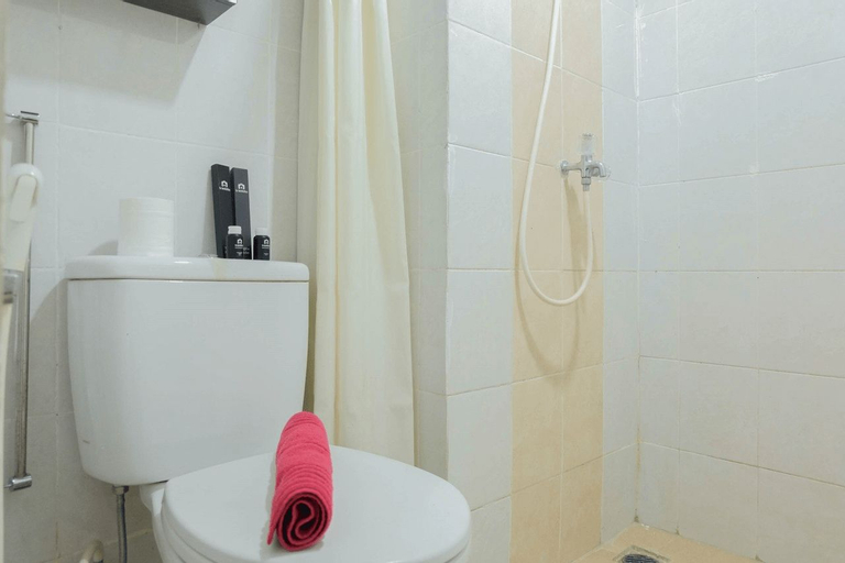 Bedroom 3, Cozy Studio Apartment at Taman Melati Margonda By Travelio, Depok