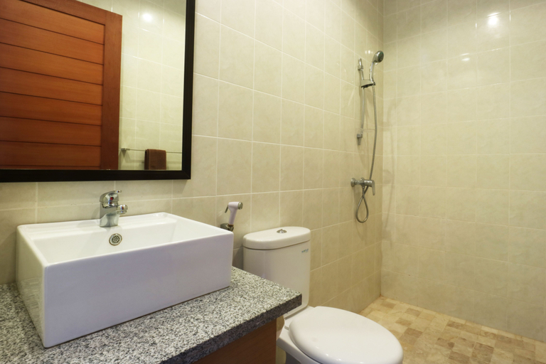 Bathroom 4, Abyan Guest House, Denpasar