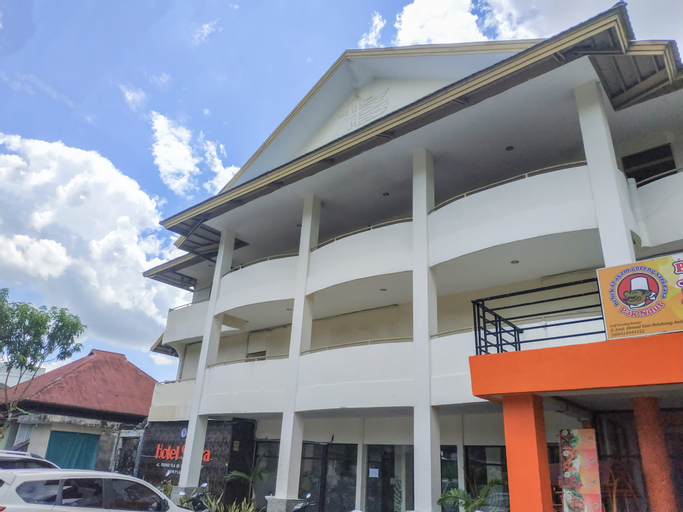 Exterior & Views 2, OYO 3871 Hotel Surya, Pontianak