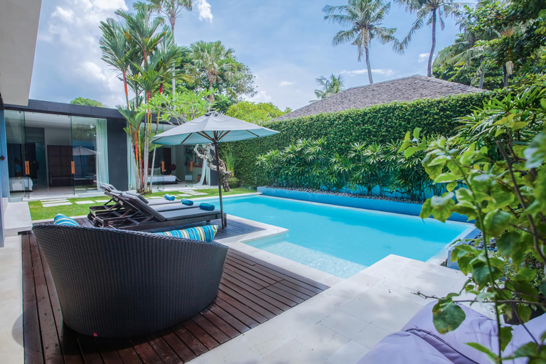 Swimming Pool 4