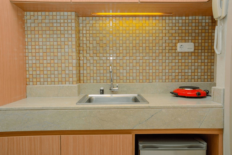 Others 2, Comfy and Modern Studio Apartment at Elpis Residence By Travelio, Central Jakarta
