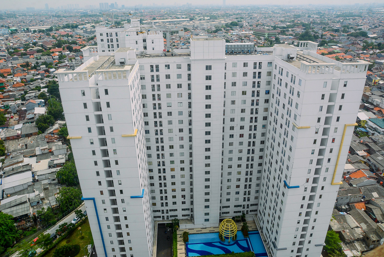 Exterior & Views, Comfy and Furnished 2BR Bassura City Apartment near Mall By Travelio, East Jakarta