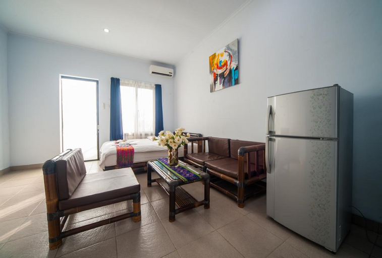 Dining Room 2, Rise Apartment, Denpasar