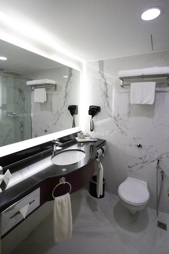 Bathroom 5, Corus KLCC, Kuala Lumpur