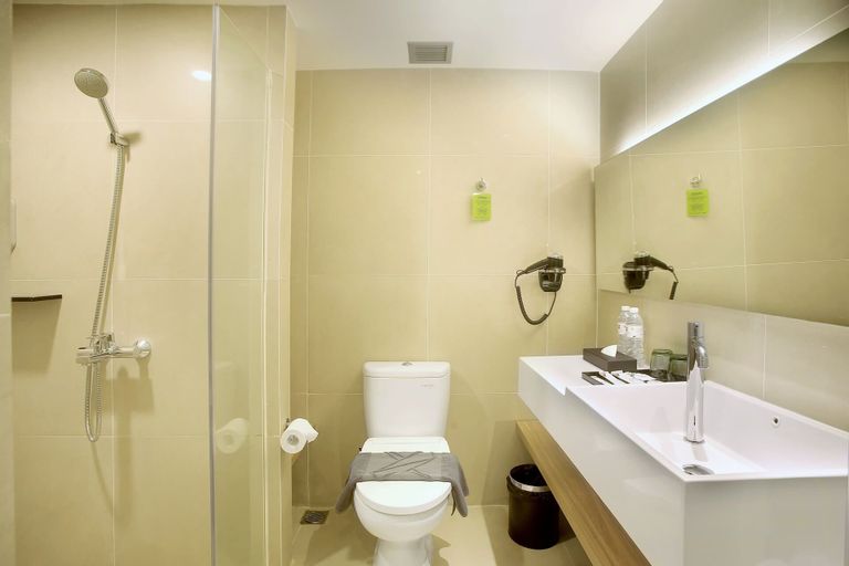 Bathroom 4