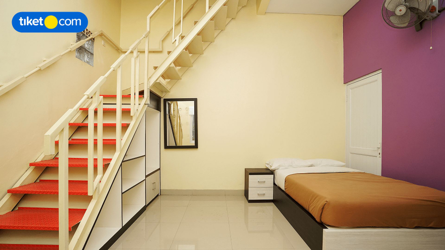 Bedroom 4, Cipamokolan Homestay, Bandung