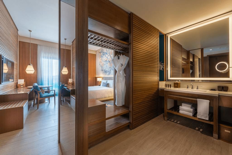 Bathroom 4