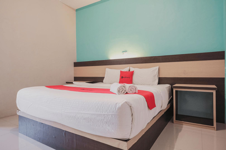 Bedroom 4, RedDoorz Syariah @ Hotel Grand Mentari, Bengkulu