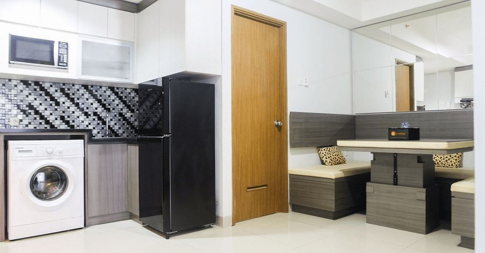 Others 2, 1BR with Working Space The Oasis Apartment Cikarang By Travelio, Cikarang