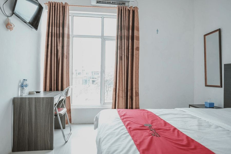 Bedroom 5, RedDoorz @ Jalan Lintas Tengah Sumatera Bangko, Merangin