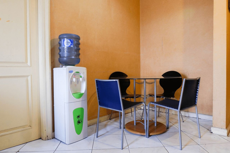 Spacious 1BR Apartment at Taman Beverly By Travelio, Surabaya