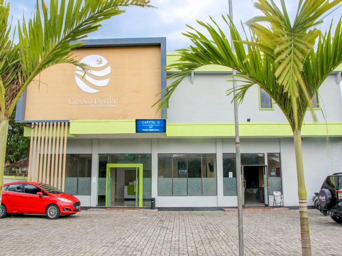 Capital O 3327 Grand Tawiri Hotel, Ambon
