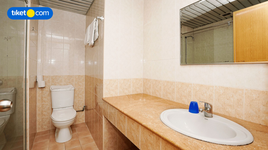 Bathroom 5, Hotel Supreme @ Orchard, Singapura