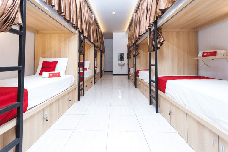 Bedroom 5, RedDoorz Hostel @ Malang City Center 2, Malang