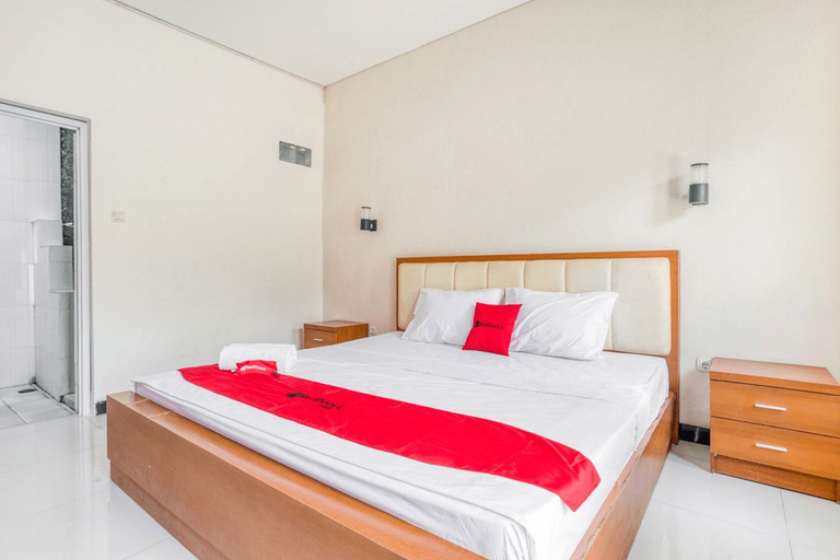 Bedroom 2, RedDoorz @ Jaya Giri Renon, Denpasar