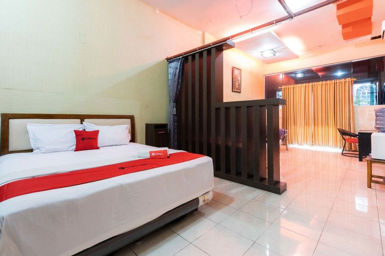 RedDoorz Syariah near Plaza Medan Fair 2, Medan