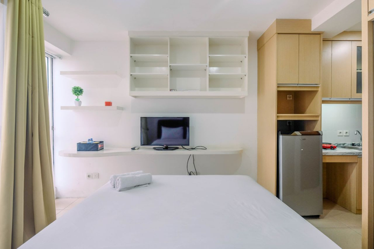 Bedroom 2, Modern Studio at Tifolia Apartment By Travelio, Jakarta Timur