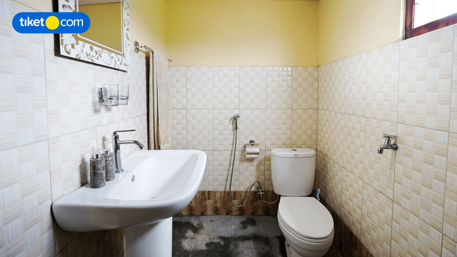Bathroom 5, Lumbung Villa (tutup permanen), Badung