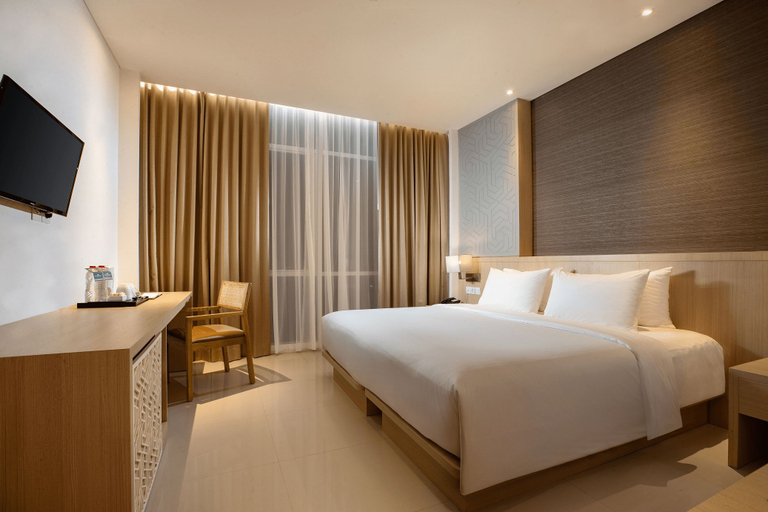 Bedroom 2, Hotel Santika Gresik, Gresik
