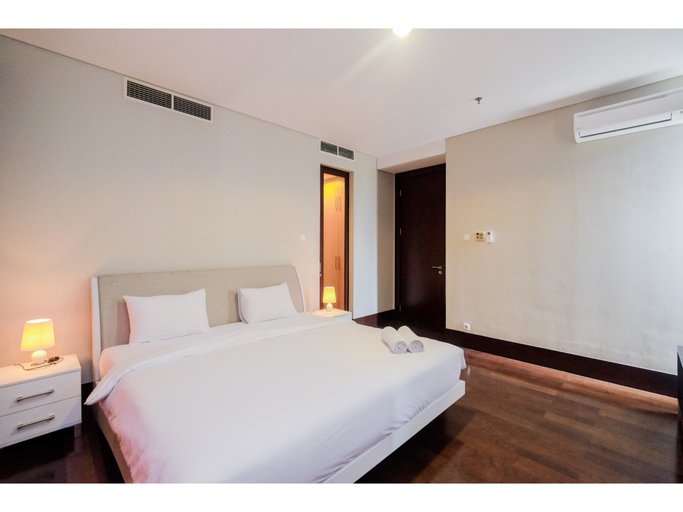 Exclusive Pearl Garden Cream Pearl 2BR Apartment By Travelio, South Jakarta