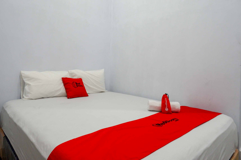 Bedroom 1, RedDoorz Syariah @ Gatot Subroto Street Bandung 4, Bandung
