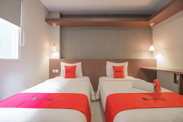 RedDoorz Plus @ Dago Pojok 3, Bandung