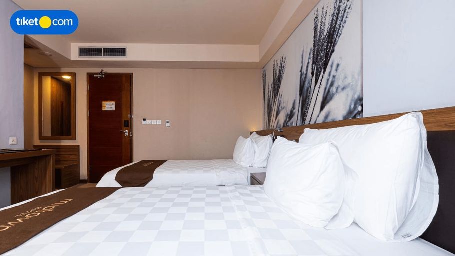 Bedroom 13