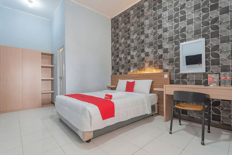Bedroom 8