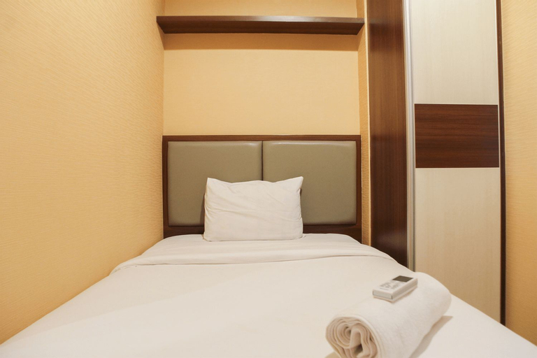 Bedroom 2, Modern 2BR Grand Kamala Lagoon Apartment By Travelio, Bekasi
