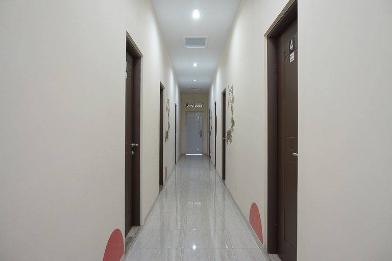 Public Area 5, OYO 90033 DeHome Family, Sleman