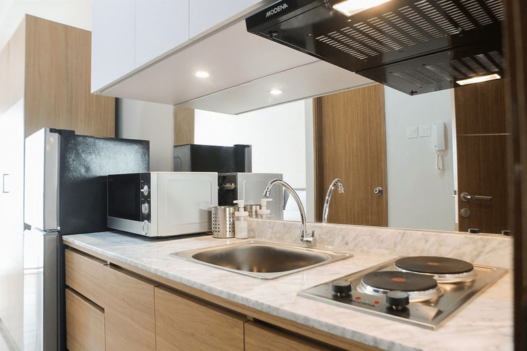 Others 4, Comfy Studio Room at Oasis Apartment By Travelio, Cikarang