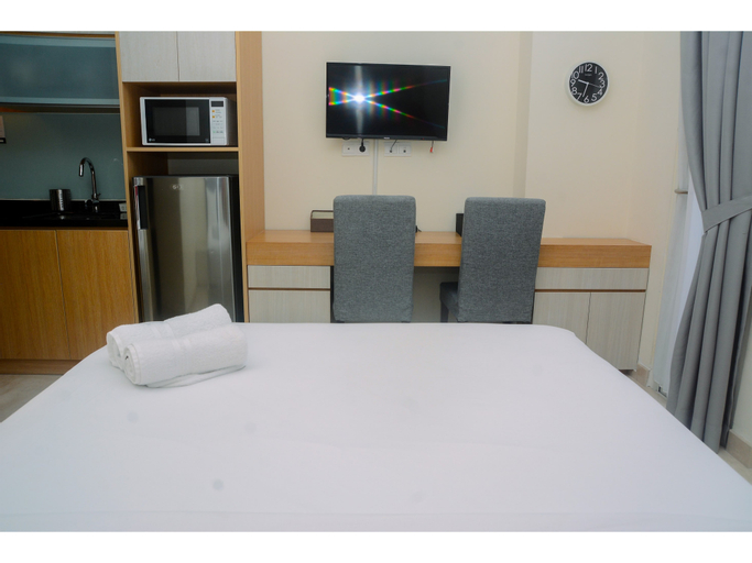 Pleasant and Simply Studio Room Menteng Park Apartment By Travelio, Central Jakarta