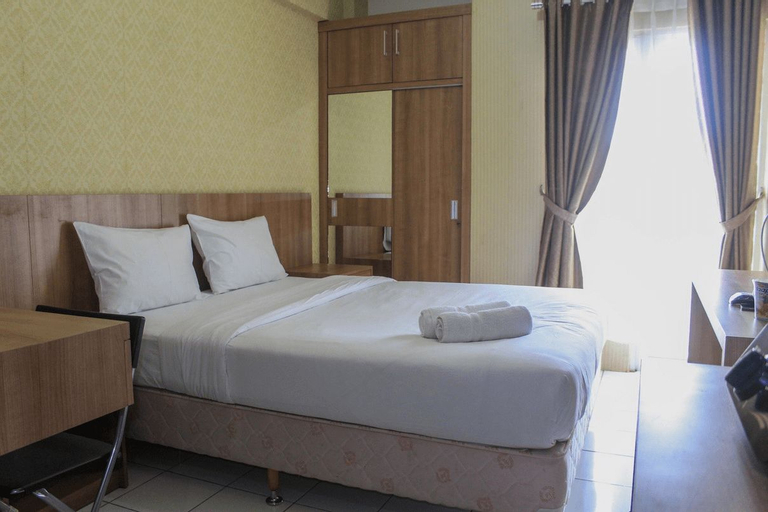 Bedroom 5, Affordable Price Studio at Sky View Apartment By Travelio, South Tangerang