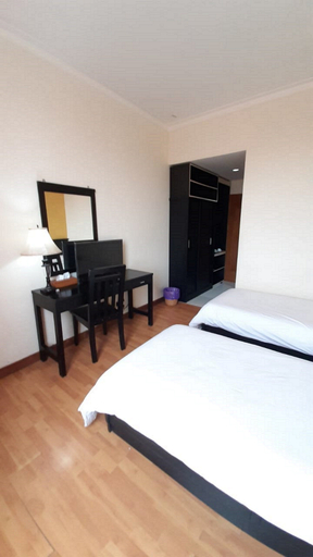 Bedroom 3, Hotel Prasasti Pacitan, Pacitan