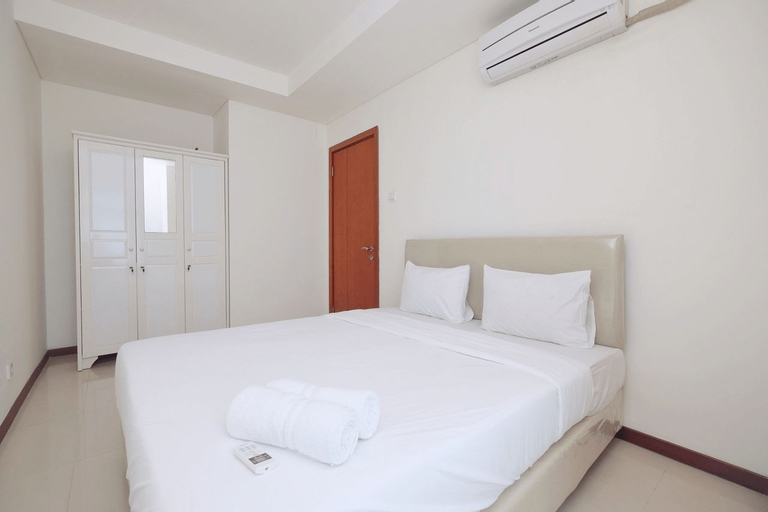 Homey 1BR with Sea View Green Bay Apartment By Travelio, Jakarta Utara
