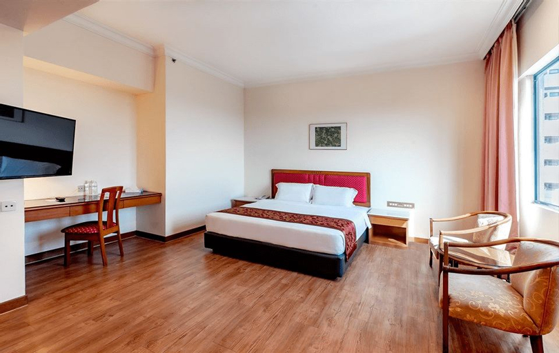 Bedroom 3, Crystal Crown Hotel Harbour View Port Klang, Klang