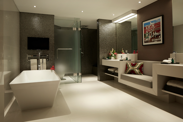 Double Six Luxury Hotel Seminyak - Bathroom