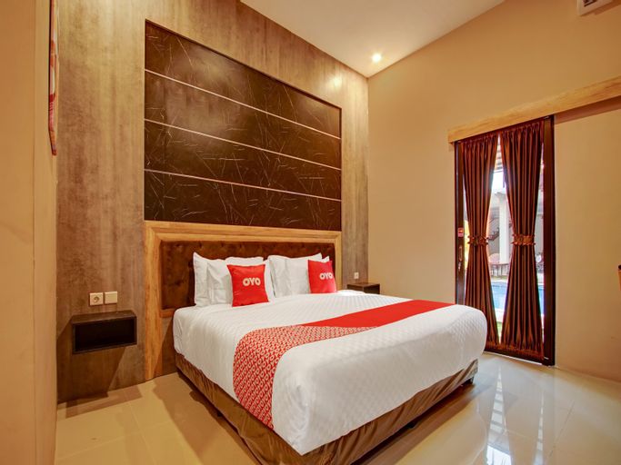 Bedroom 1, Capital O 90070 Giri Palma Hotel & Villas, Malang