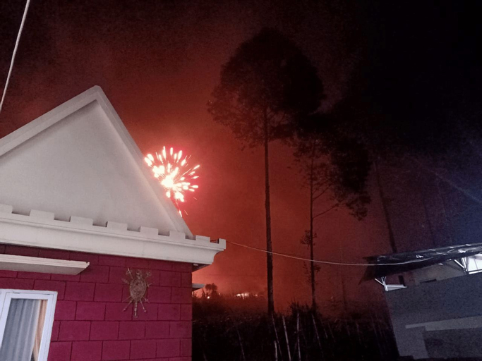 Exterior & Views 4, Istana Bromo resort & resto, Probolinggo