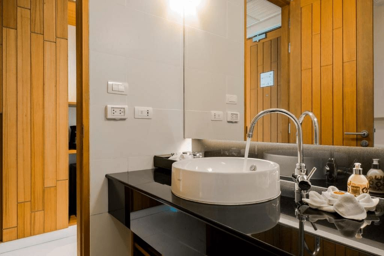 Bathroom 5, G Hua Hin Resort & Mall, Hua Hin
