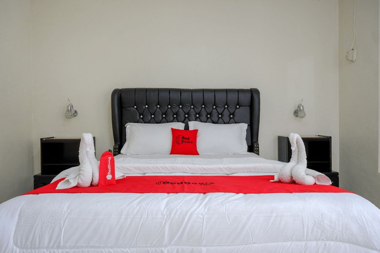 RedDoorz Plus @ Alam Raya Hotel, Palu