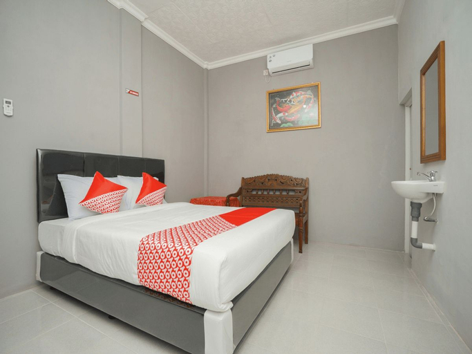 OYO 2492 Nindy Homestay, Probolinggo