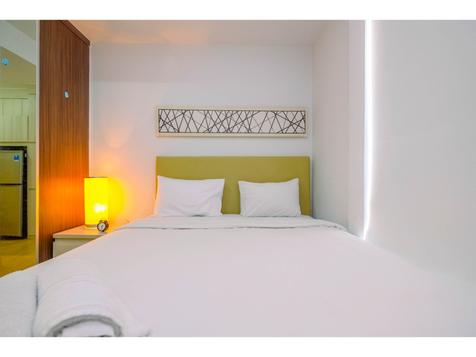Bedroom 1, Modern Style Studio Apartment at Azalea Suites with City View By Travelio, Cikarang
